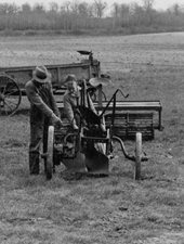 Furrow-lift-plow.jpg