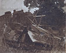 1-r.jpg