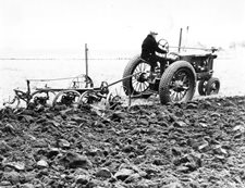 Challenger-Plowing-1.jpg