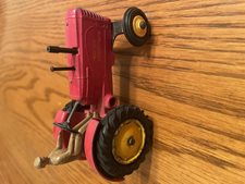 Dinky-tractor.jpg